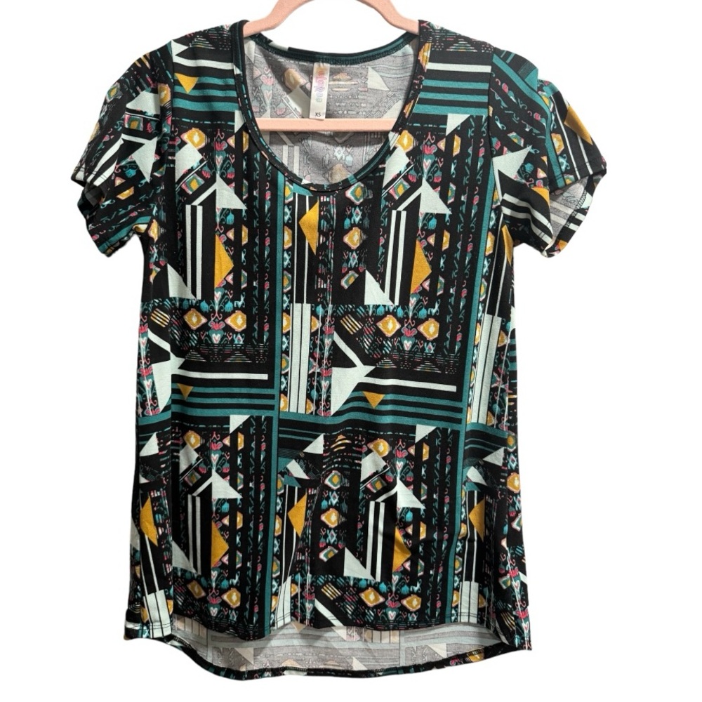 LuLaRoe Patterned Top size‎ XS EUC